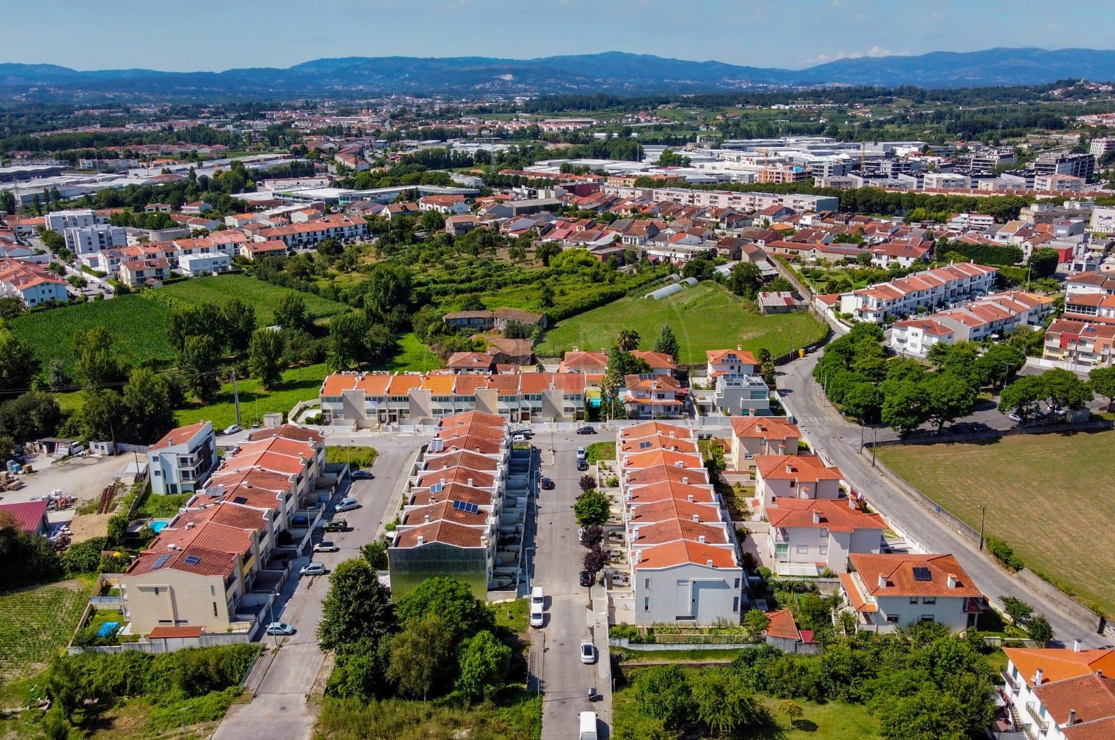 Mercado Imobiliário em Portugal: Análise Crítica e Perspectivas para o Próximo Trimestre